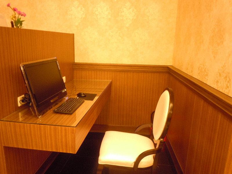 Puri Khách sạn 3*